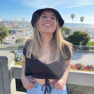 Meet your Posher, Alison